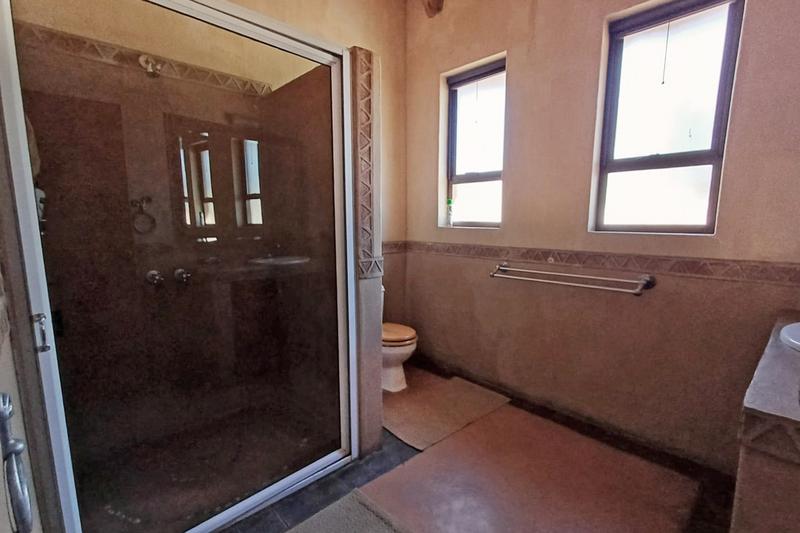 5 Bedroom Property for Sale in Vaalkop Dam North West